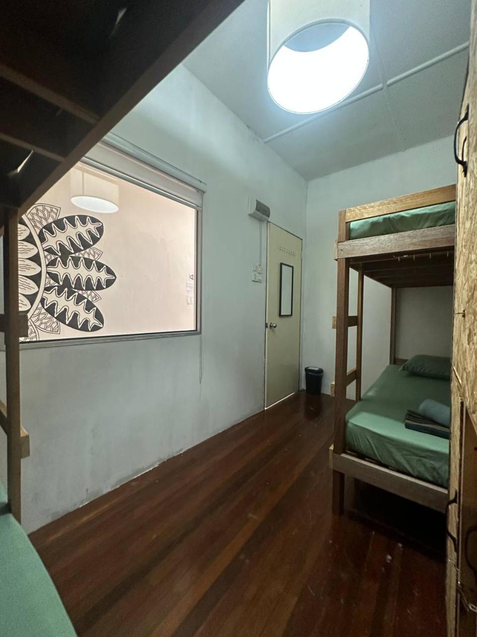 Spot On 90898 Kasturi Alley Guest House & Cat Hotel Malacca ภายนอก รูปภาพ