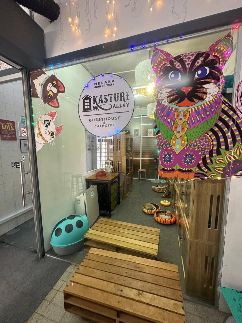 Spot On 90898 Kasturi Alley Guest House & Cat Hotel Malacca ภายนอก รูปภาพ